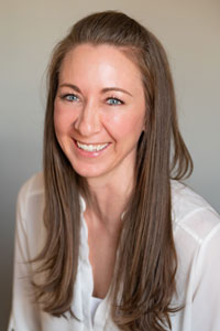 Dr. Lisa Holden, DC